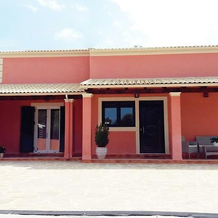 Amaryllis Boutique Apartments Moraḯtika Ngoại thất bức ảnh