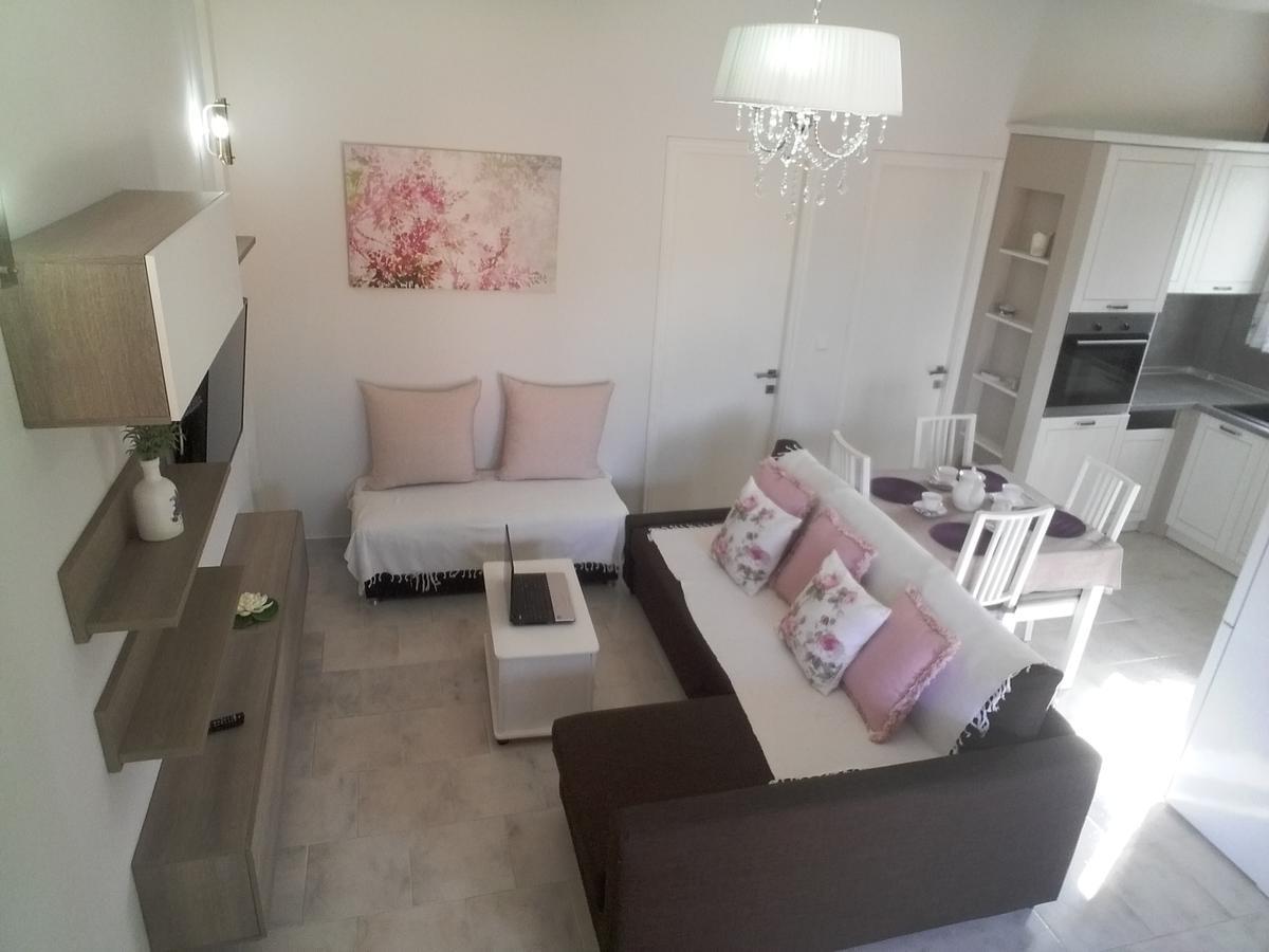 Amaryllis Boutique Apartments Moraḯtika Ngoại thất bức ảnh